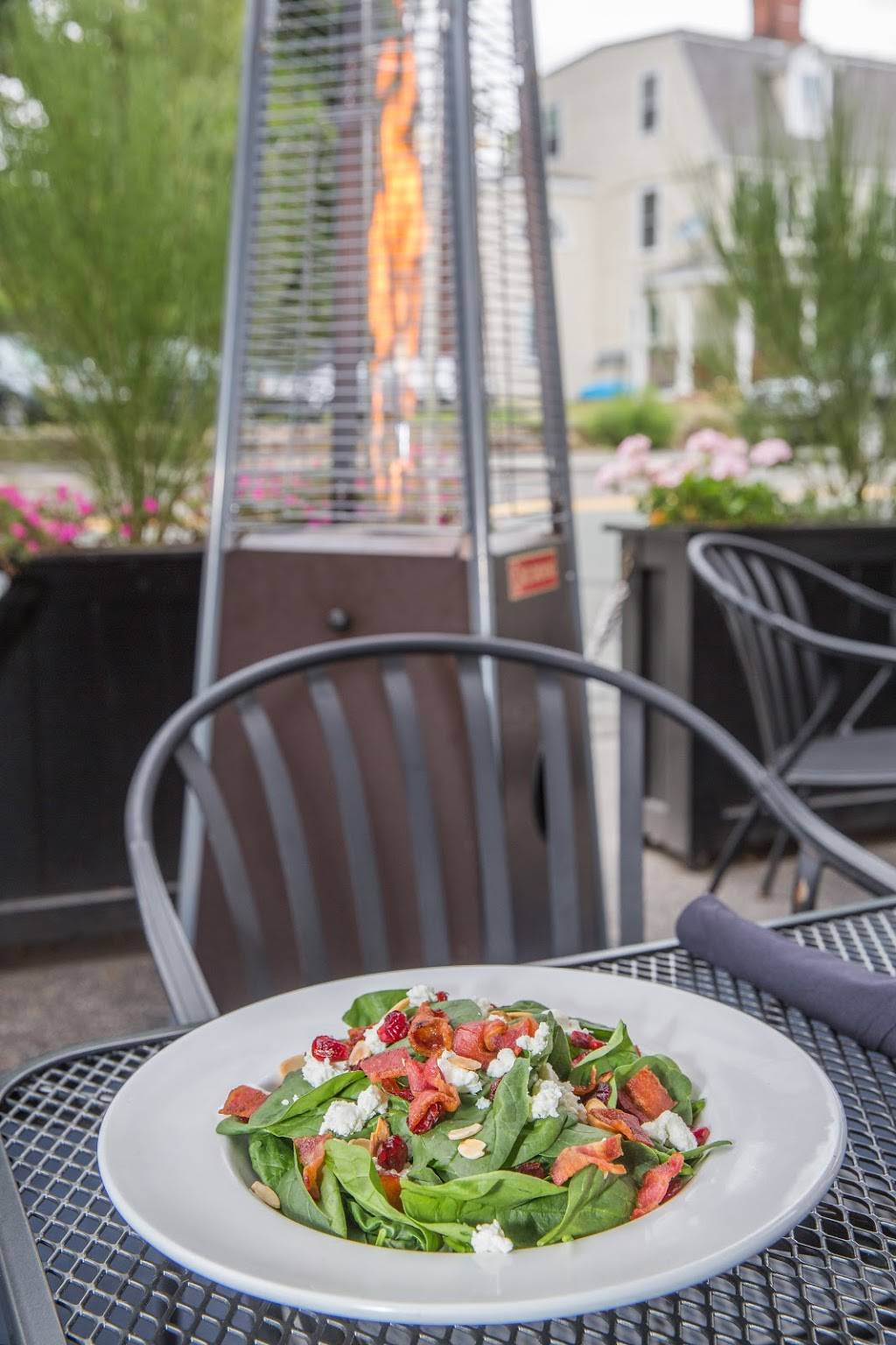 Hale Street | restaurant | 717 Hale St, Beverly, MA 01915, USA | 9789229232 OR +1 978-922-9232