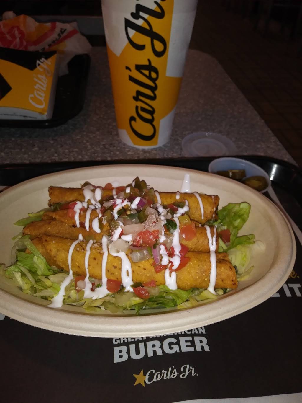 Carls Jr. / Green Burrito | restaurant | 10100 Ben Nevis Blvd, Riverside, CA 92509, USA | 9513601249 OR +1 951-360-1249