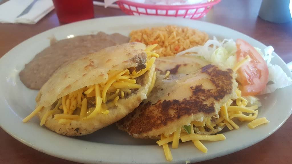 Martina’s Mexican Restaurant | restaurant | 10611 US-181, San Antonio, TX 78223, USA | 2103325037 OR +1 210-332-5037