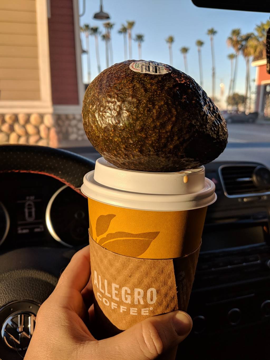 Mimis Cafe | cafe | 6670 Pacific Coast Hwy, Long Beach, CA 90803, USA | 5625960831 OR +1 562-596-0831