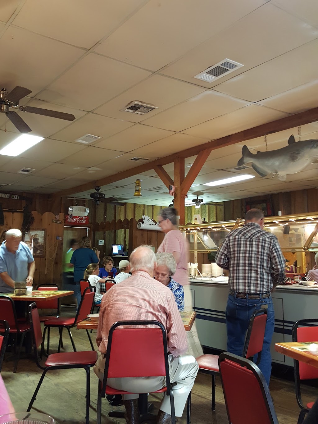 Paradise Catfish Kitchen | restaurant | 4820 Monroe Hwy, Ball, LA 71405, USA | 3186405032 OR +1 318-640-5032