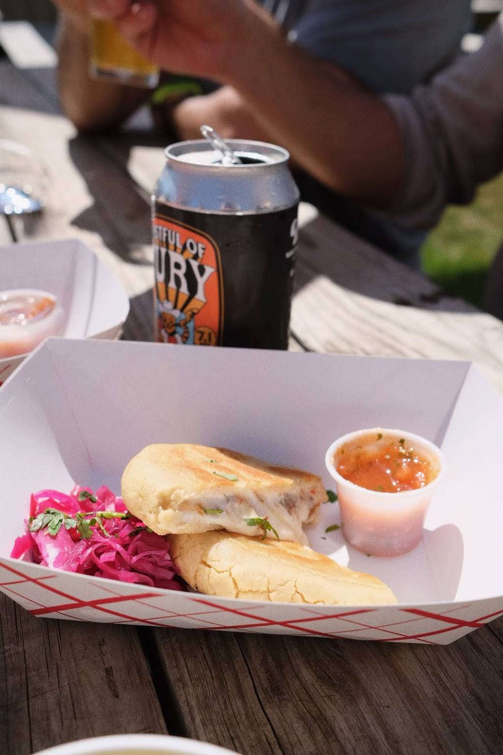 Mojo Food Truck ATX | restaurant | 2400 Patterson Industrial Dr, Austin, TX 78660, USA | 5129104099 OR +1 512-910-4099