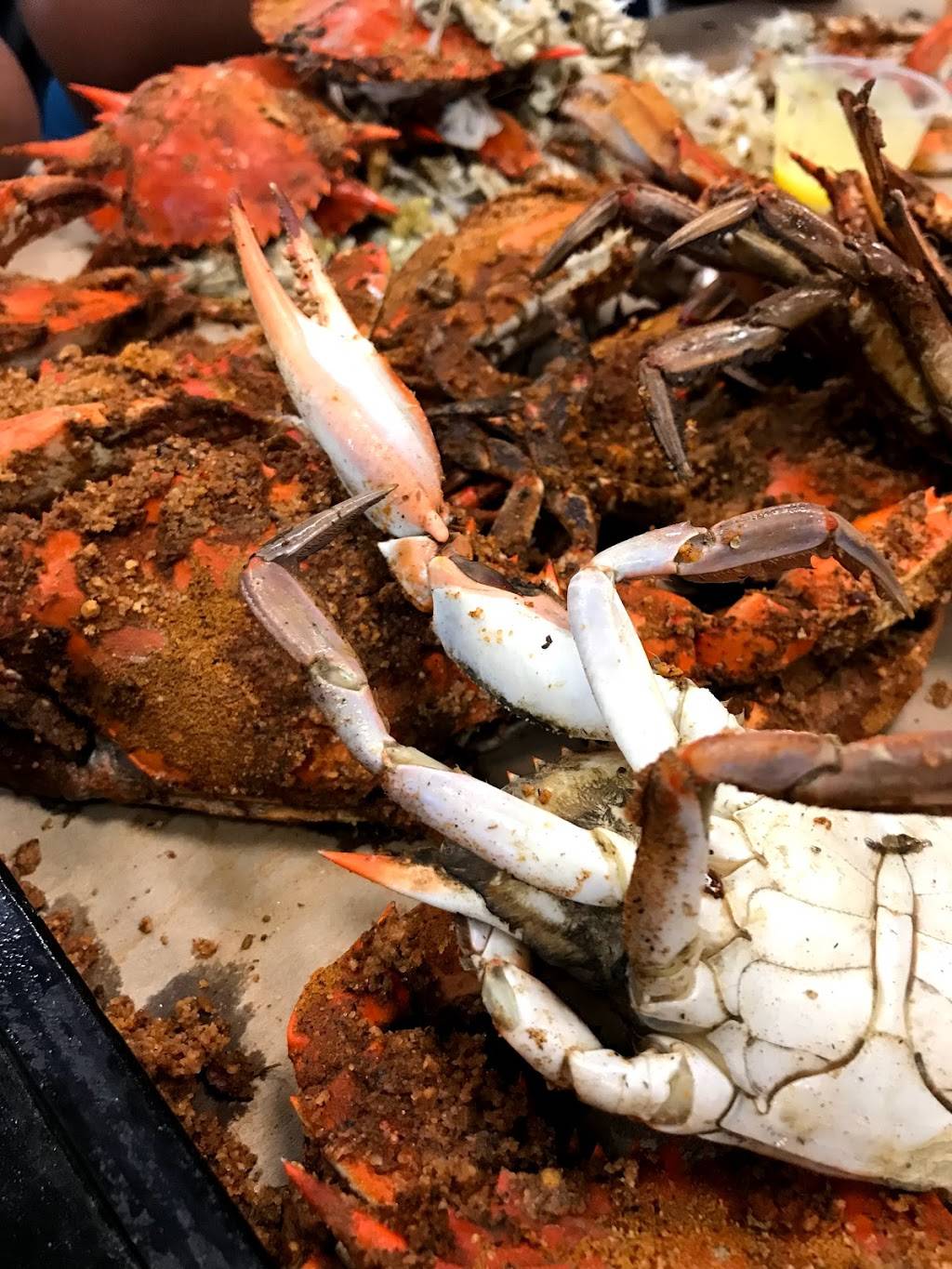 Brewers Landing | restaurant | 801 Woodrow Ave, Essex, MD 21221, USA | 4103915409 OR +1 410-391-5409