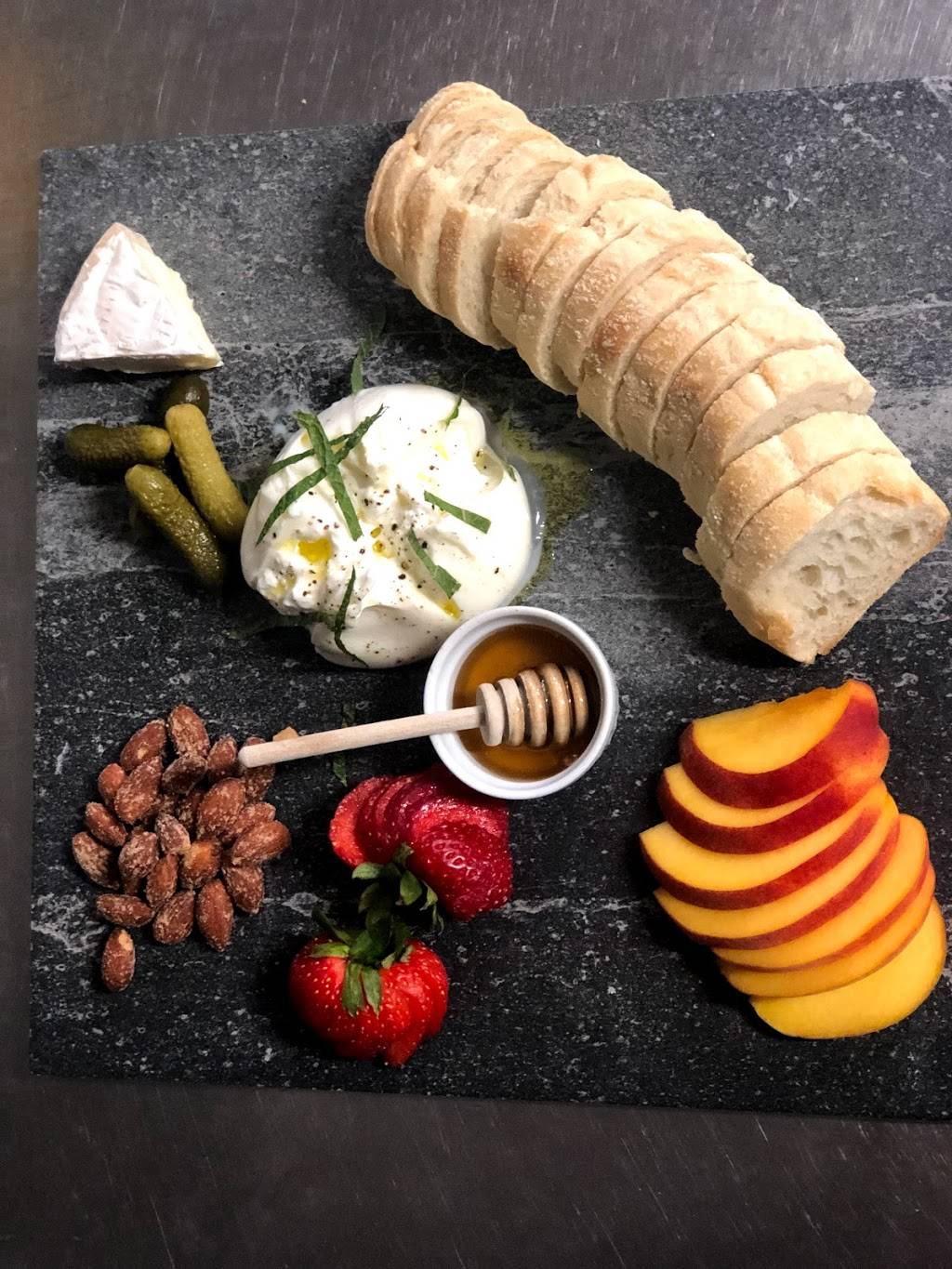 ESSI SF Restaurant & Wine Bar | restaurant | 3330 Steiner St, San Francisco, CA 94123, USA | 4156243588 OR +1 415-624-3588