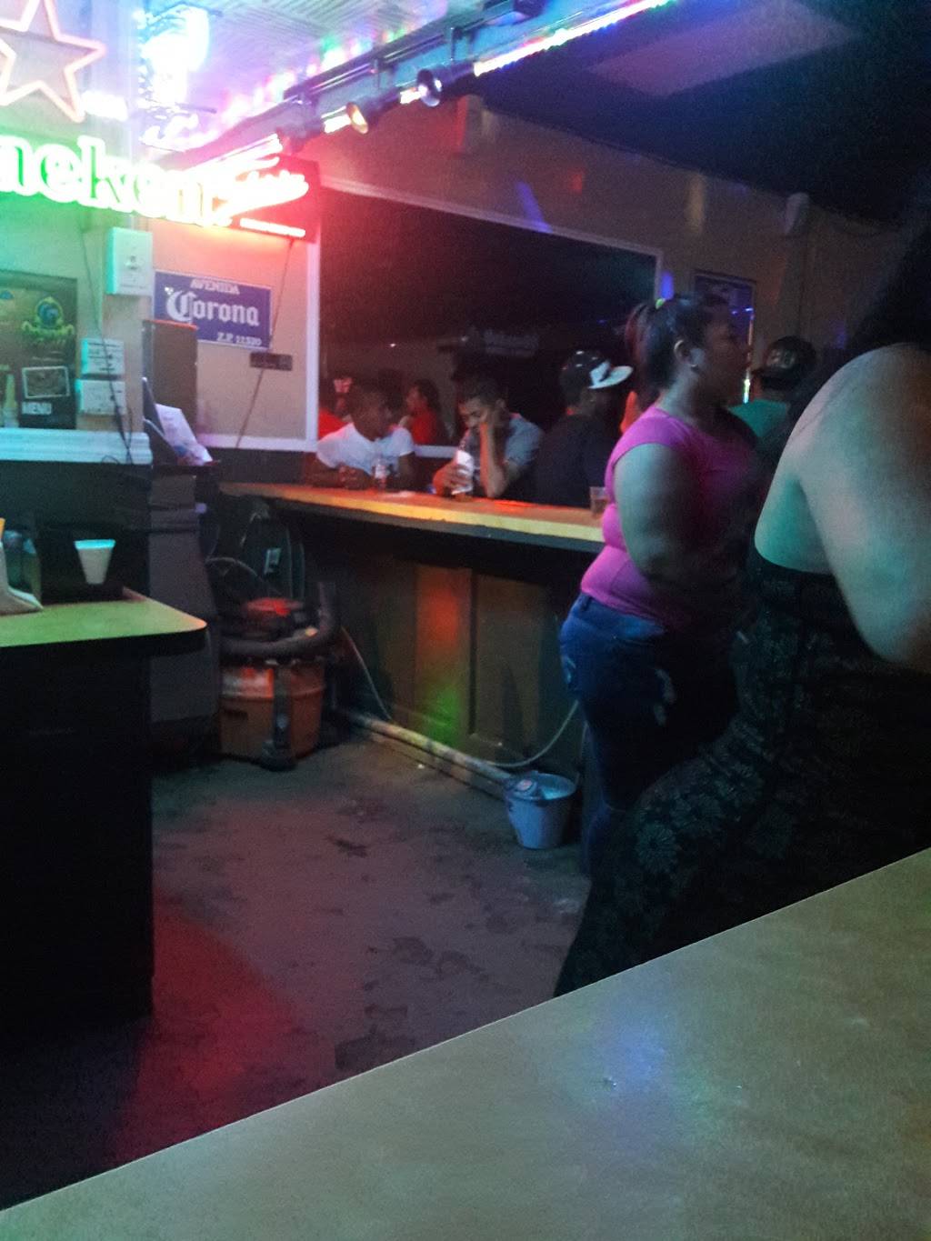 Orlando Grill & Restaurant | restaurant | 749 S Semoran Blvd, Orlando, FL 32807, USA | 4072718969 OR +1 407-271-8969