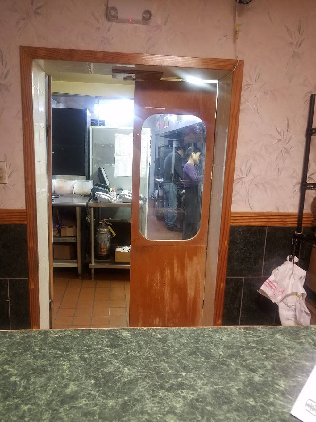 Golden Garden | restaurant | 2611 Edgmont Ave, Brookhaven, PA 19015, USA | 6108769070 OR +1 610-876-9070