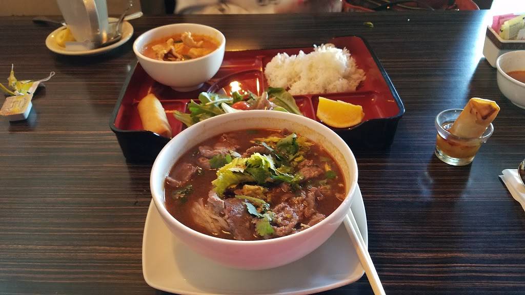 Krung Siam Thai Restaurant & Bar | restaurant | 3755 Spring Mountain Rd #102, Las Vegas, NV 89102, USA | 7027359485 OR +1 702-735-9485