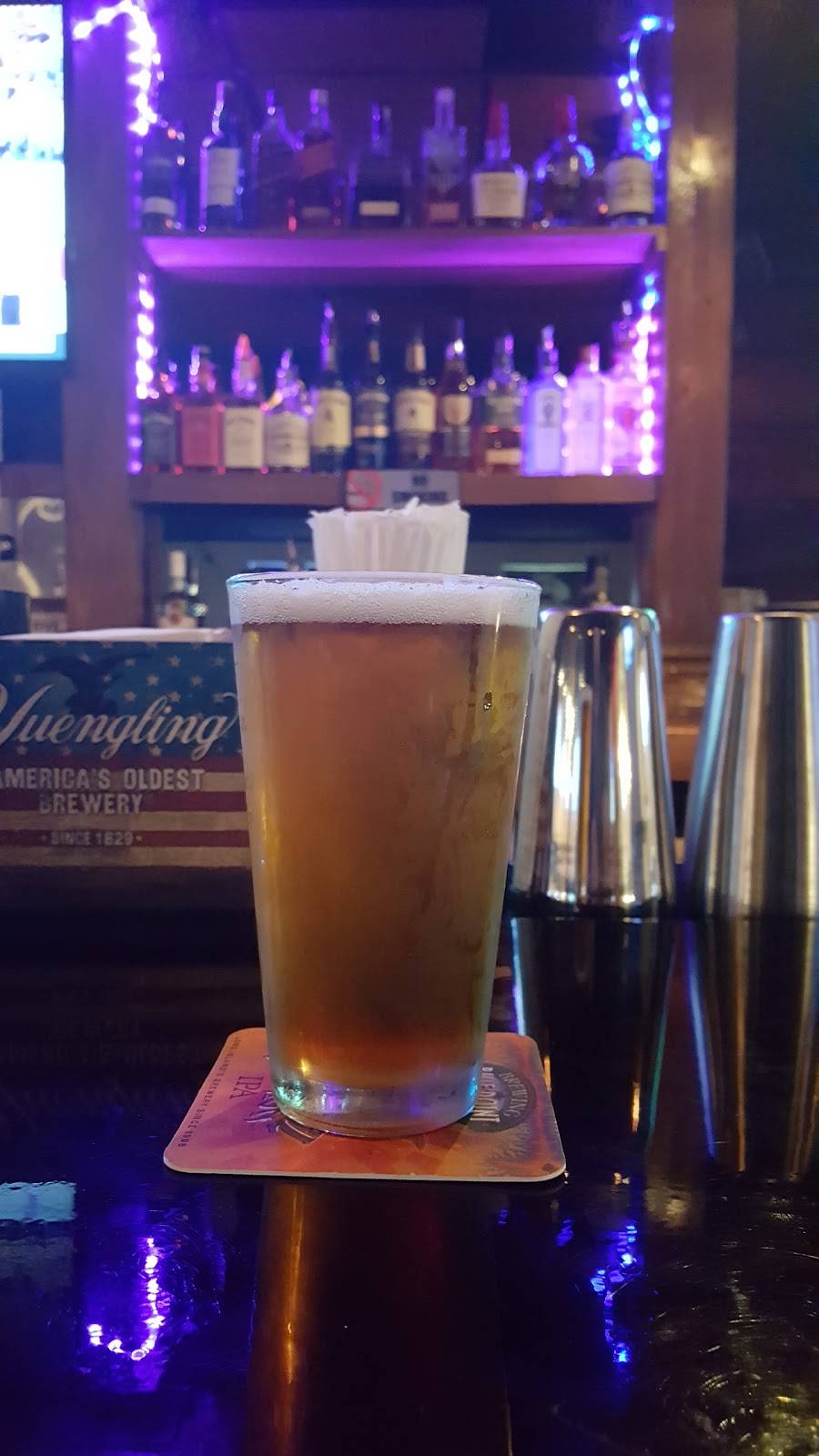 Seaside Bar and Grill | restaurant | 2401 Beach Ct, Riviera Beach, FL 33404, USA | 5615178661 OR +1 561-517-8661