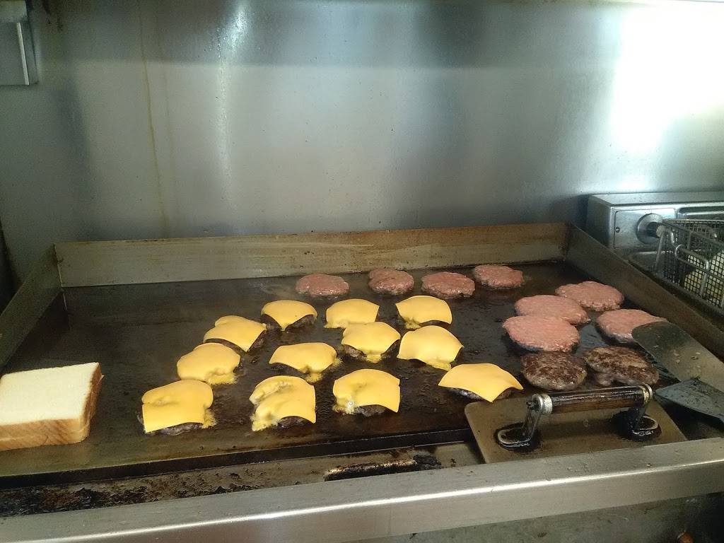 Kearneys Drive-In | restaurant | 2953, 505 Southbound St, Lexington, NC 27292, USA | 3362498227 OR +1 336-249-8227