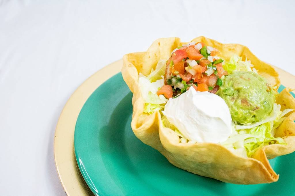 Alexanders Mexican Cuisine | restaurant | 1055 Regal Row, Dallas, TX 75247, USA | 4694668160 OR +1 469-466-8160