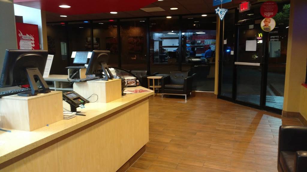 Dominos Pizza | meal delivery | 175 N College St, Auburn, AL 36832, USA | 3348213030 OR +1 334-821-3030