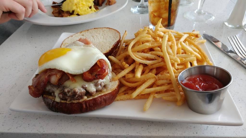 Kit Kat Lounge & Supper Club | restaurant | 3700 N Halsted St, Chicago, IL 60613, USA | 7735251111 OR +1 773-525-1111