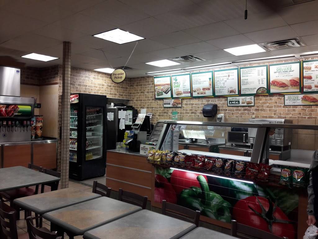 Subway Restaurants | restaurant | 1503 E 15th St, Tulsa, OK 74120, USA | 9183827827 OR +1 918-382-7827