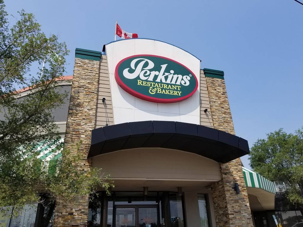 Perkins Family Restaurant | restaurant | 600 Dixon Rd, Etobicoke, ON M9W 1J1, Canada | 4162409741 OR +1 416-240-9741