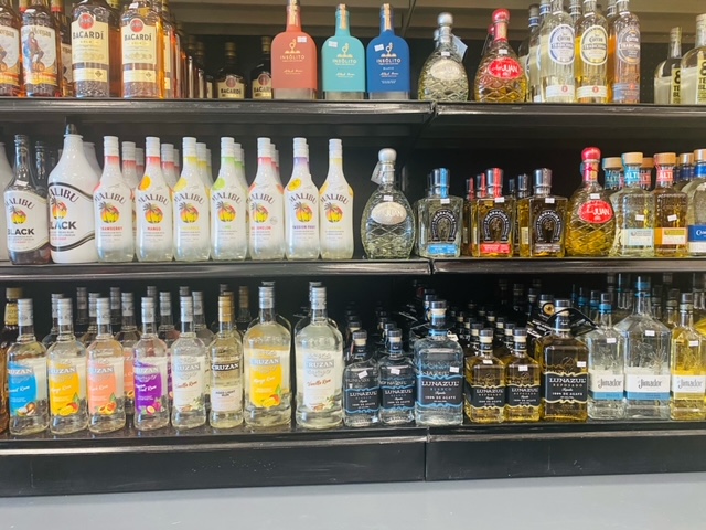 Nicks Liquor Cabinet | meal takeaway | 1401 US-287 STE 700, Decatur, TX 76234, USA | 3406904100 OR +1 340-690-4100