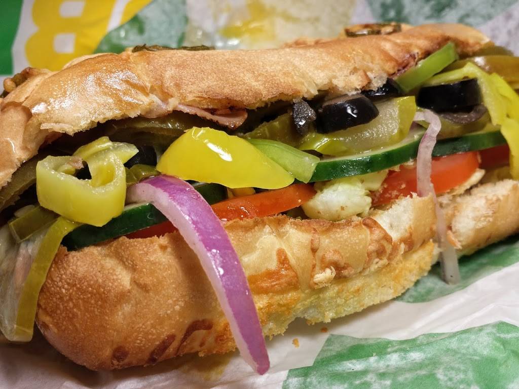 Subway Restaurants | restaurant | 6020 Paseo Del Norte, Carlsbad, CA 92009, USA | 7604319134 OR +1 760-431-9134