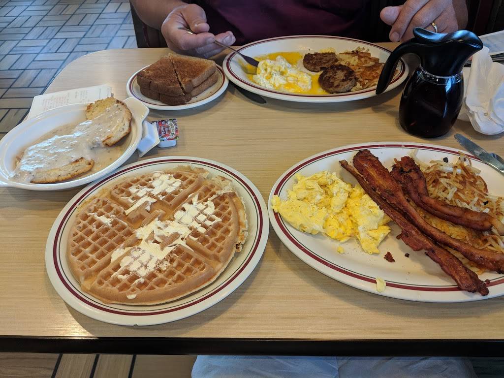 Huddle House | restaurant | 650 N Temple Ave, Starke, FL 32091, USA | 9049642236 OR +1 904-964-2236