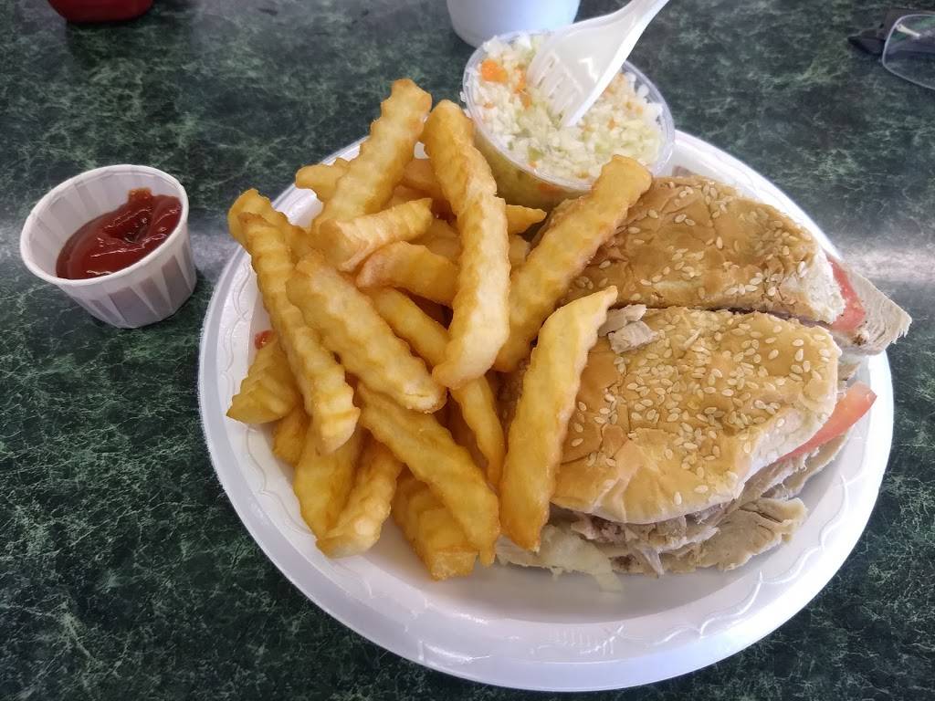 Dixie Drive In | restaurant | 600 Montague Ave, Greenwood, SC 29649, USA | 8642292312 OR +1 864-229-2312