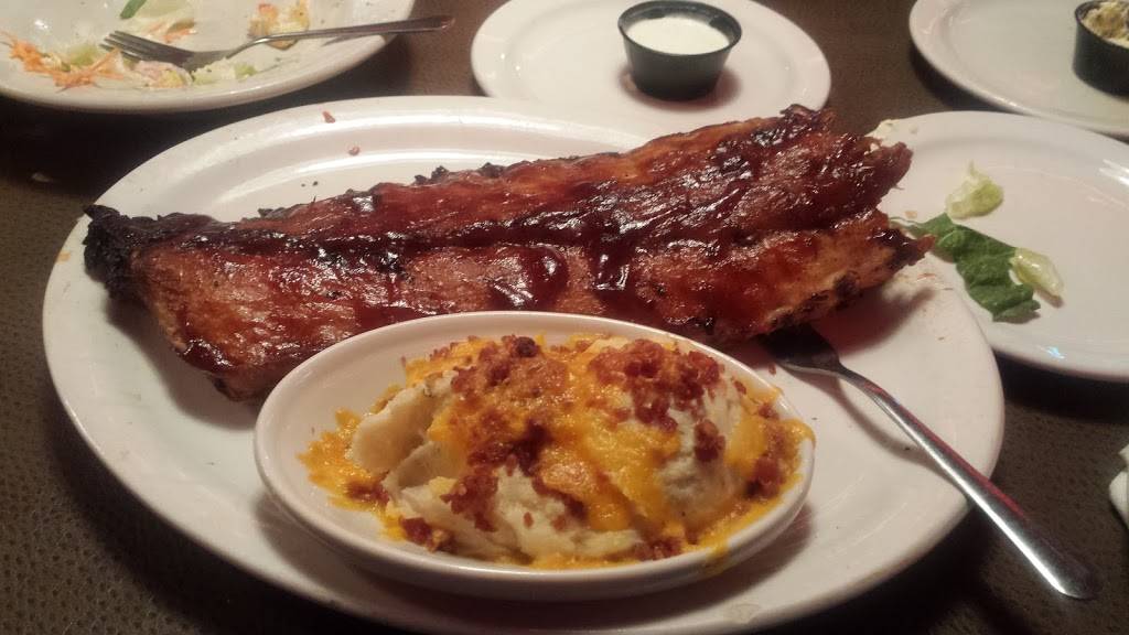 Logans Roadhouse | restaurant | 86 W 14 Mile Rd, Troy, MI 48083, USA | 2485836500 OR +1 248-583-6500