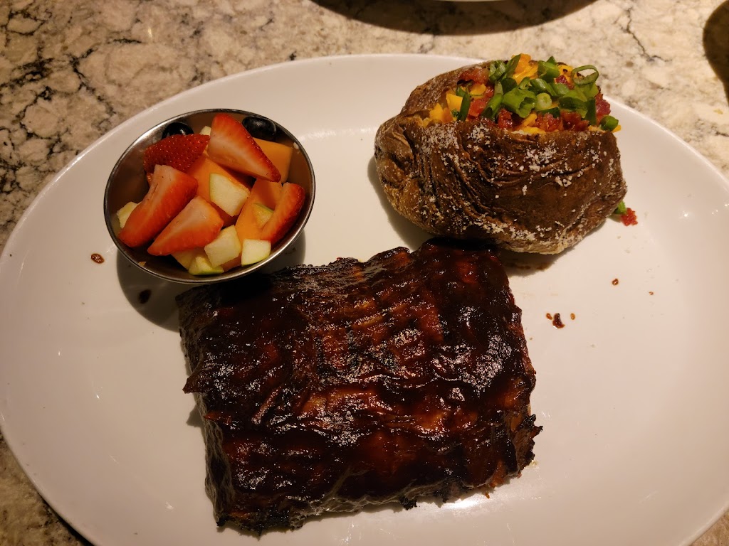 Firebirds Wood Fired Grill | restaurant | 110 N Pointe Dr, Dania Beach, FL 33004, USA | 9547679333 OR +1 954-767-9333