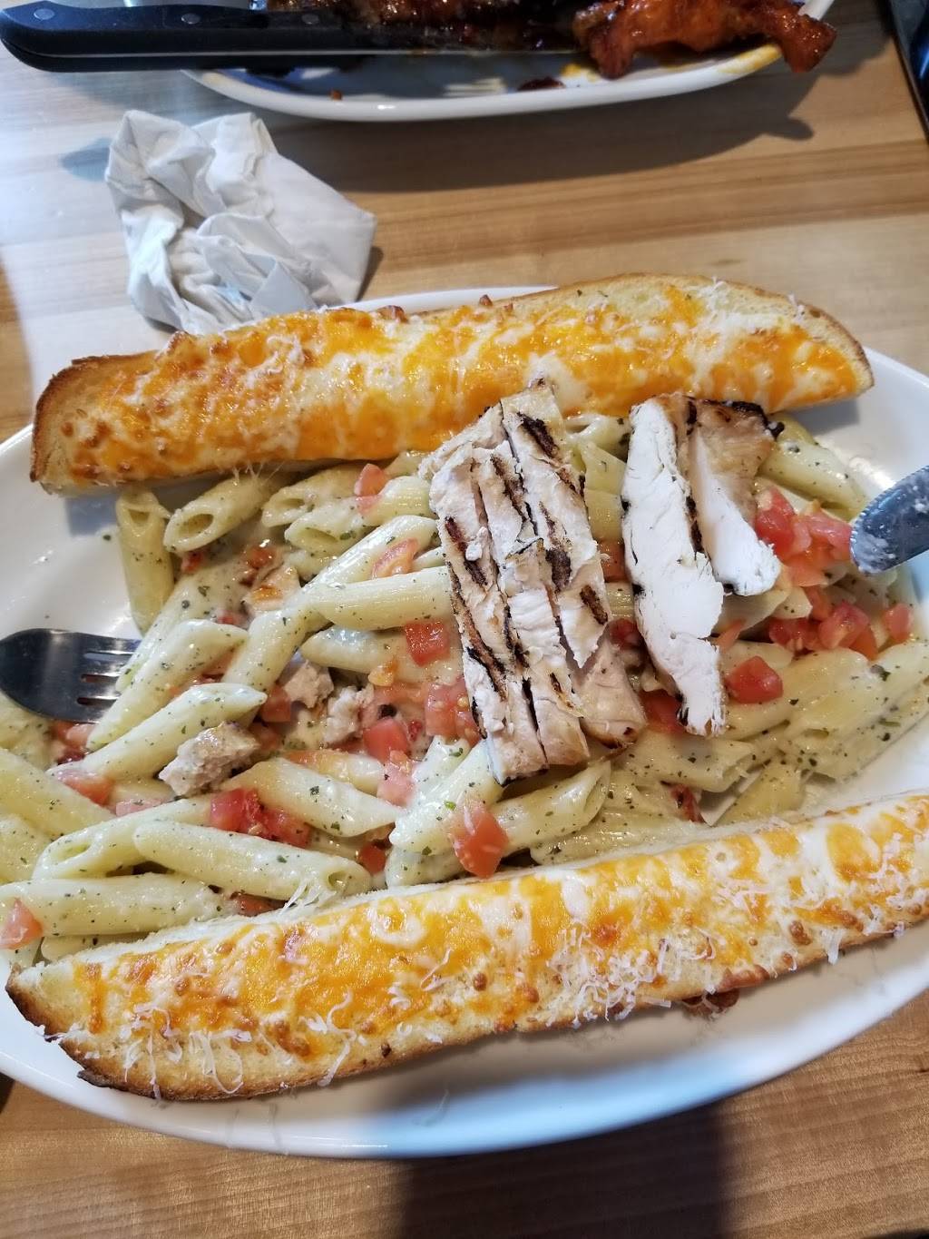 Boston Pizza | restaurant | 1070 Wilson St W, Ancaster, ON L9G 3K9, Canada | 9056481313 OR +1 905-648-1313