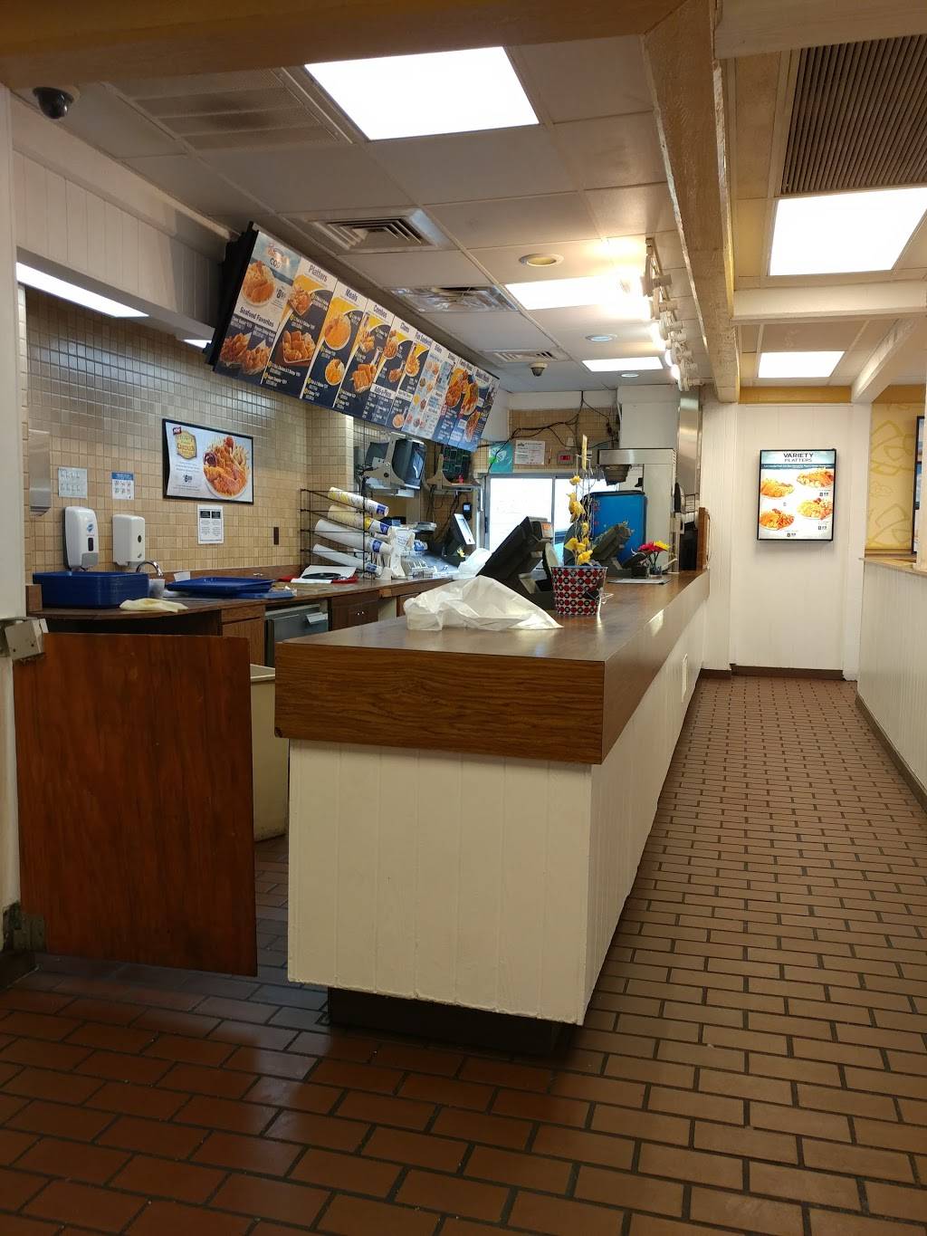 Long John Silvers | restaurant | 1604 E Belt Line Rd, Richardson, TX 75081, USA | 2144314666 OR +1 214-431-4666