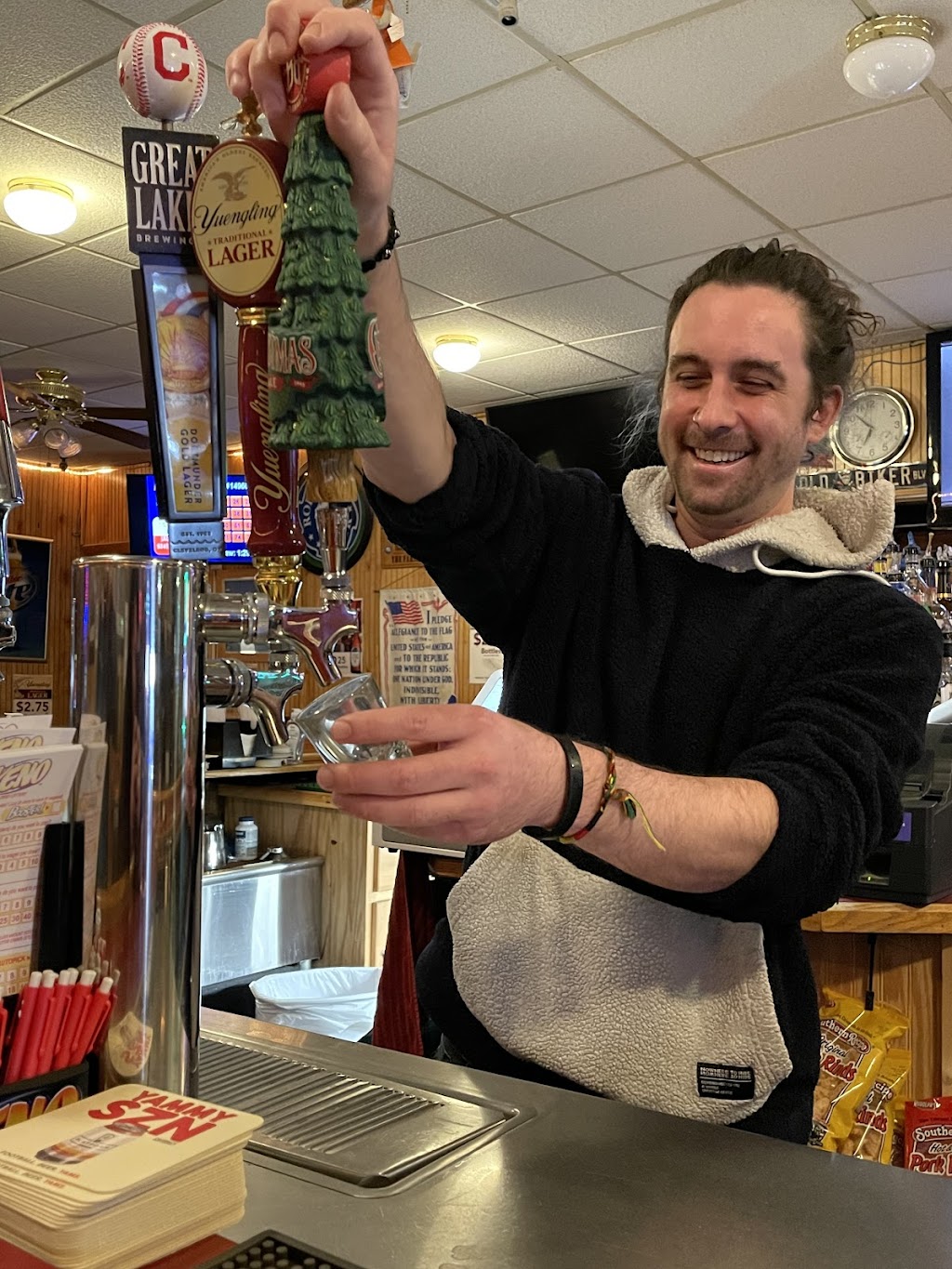 The PW Family Tavern | restaurant | 1868 Pearl Rd, Brunswick, OH 44212, USA | 3302202682 OR +1 330-220-2682