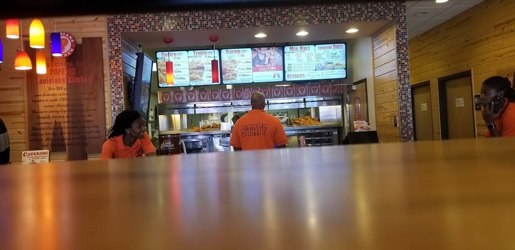 Popeyes Louisiana Kitchen | restaurant | 467 Lyons Ave, Irvington, NJ 07111, USA | 9737327744 OR +1 973-732-7744