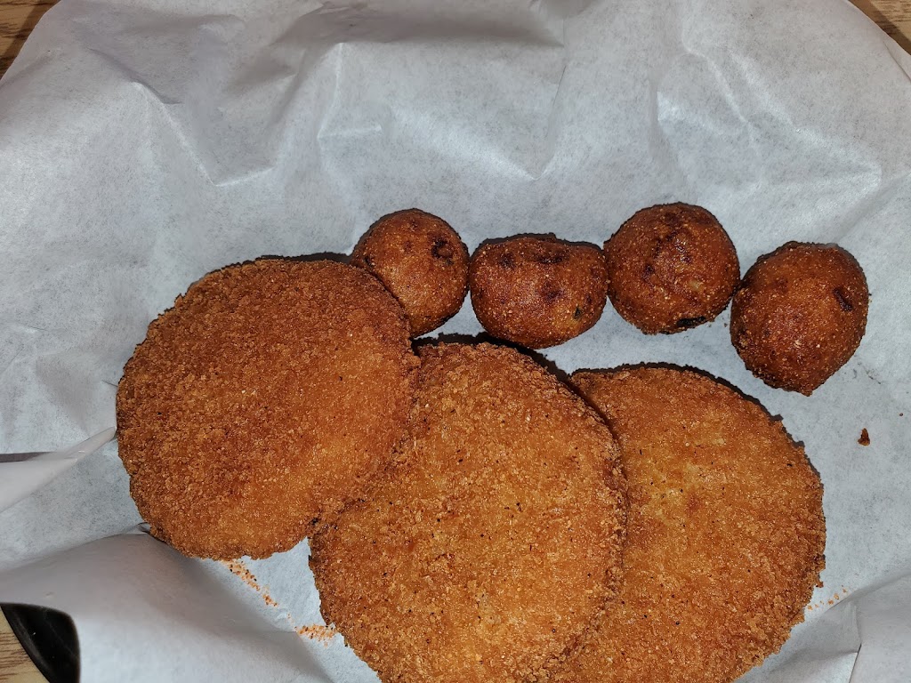 Sams Southern Eatery | restaurant | 2223 N Lorraine St, Hutchinson, KS 67502, USA | 6208885295 OR +1 620-888-5295