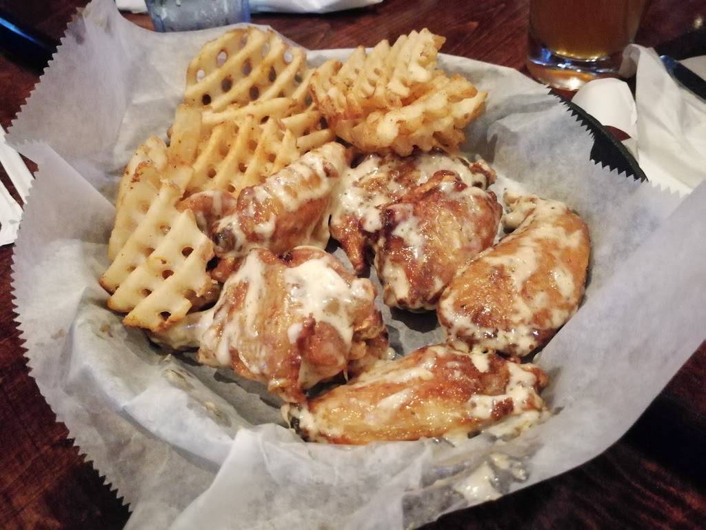 Harry Buffalo | restaurant | 129 W Church St, Orlando, FL 32801, USA | 4074226656 OR +1 407-422-6656