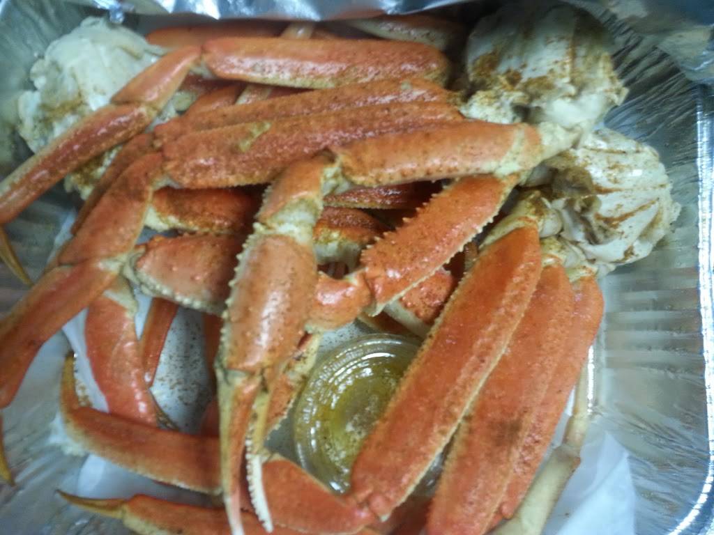 Bosco Fish & seafood & chicken | restaurant | 16227 Livernois, Detroit, MI 48221, USA | 3138638675 OR +1 313-863-8675