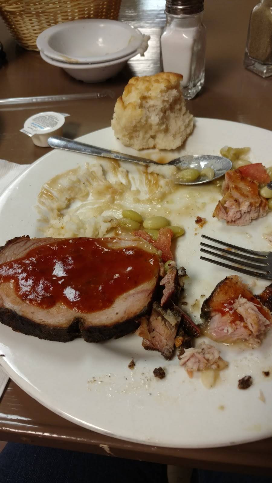 Rail Yard Restaurant | restaurant | 1957 Church St, Appomattox, VA 24522, USA | 4343528779 OR +1 434-352-8779