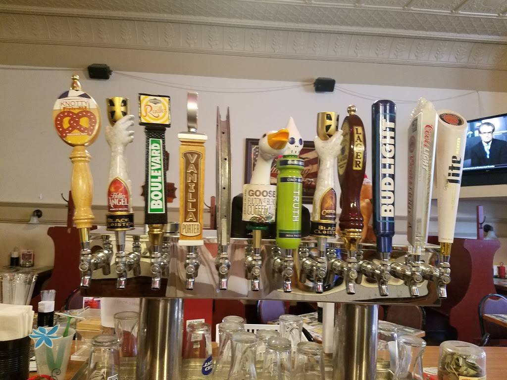 Spenglers | restaurant | 713 N Perry St, Napoleon, OH 43545, USA | 4195920811 OR +1 419-592-0811