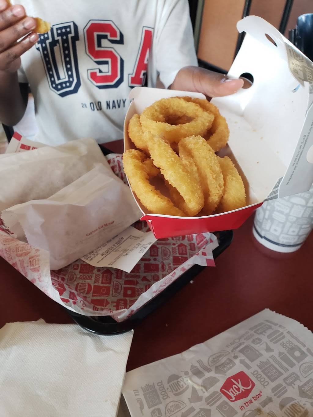 Jack in the Box | restaurant | 2300 61st St, Galveston, TX 77551, USA | 4097443521 OR +1 409-744-3521