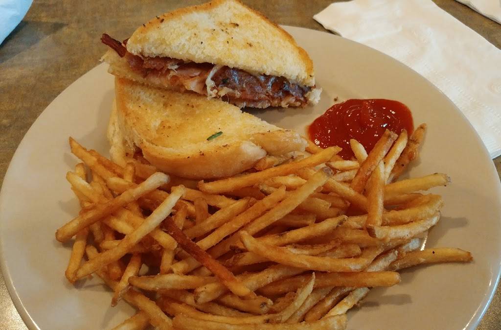 THE GRILLE AT CITY CENTRE | restaurant | 700 E Adams St, Springfield, IL 62701, USA | 2173315199 OR +1 217-331-5199