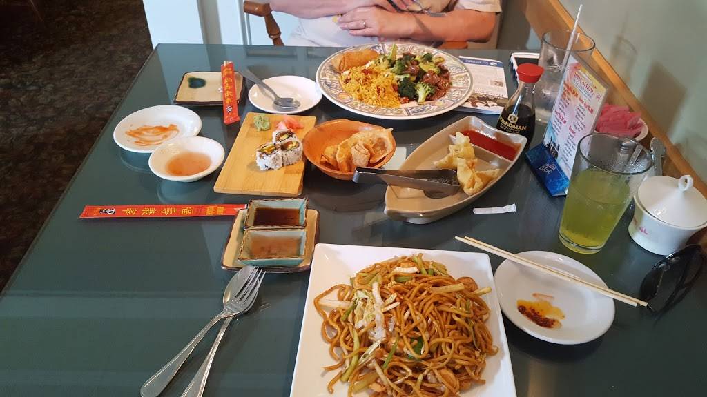 House of Hong Chinese Restaurant | restaurant | 108 N Franklin St, Watkins Glen, NY 14891, USA | 6075357024 OR +1 607-535-7024