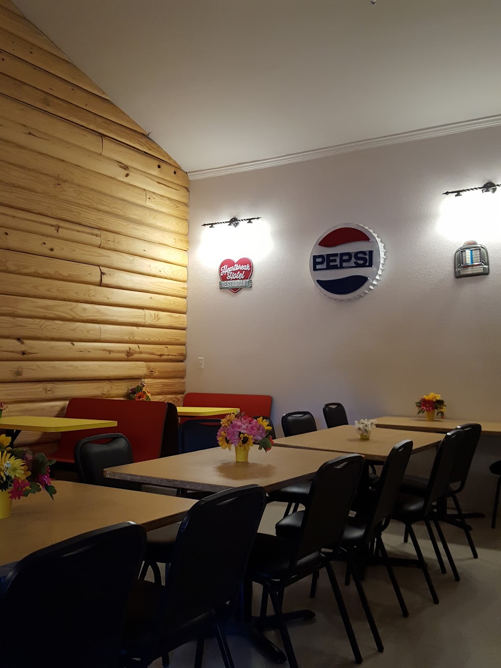 Daylight Donuts | bakery | 1101 S McQuarrie Ave, Wagoner, OK 74467, USA | 9184850360 OR +1 918-485-0360