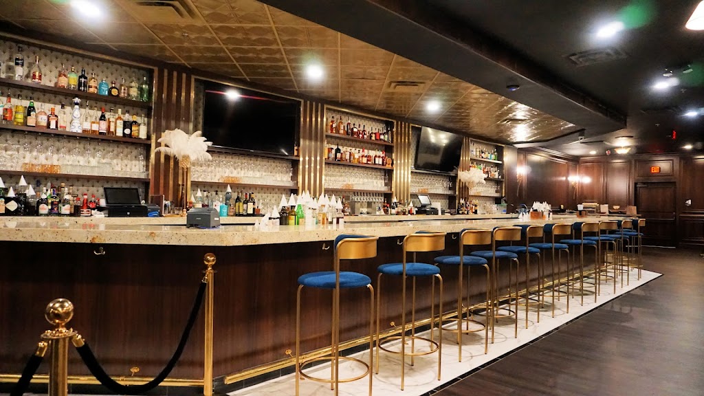 Roaring Social | restaurant | 35 Milton Ave, Alpharetta, GA 30009, USA | 4702992082 OR +1 470-299-2082