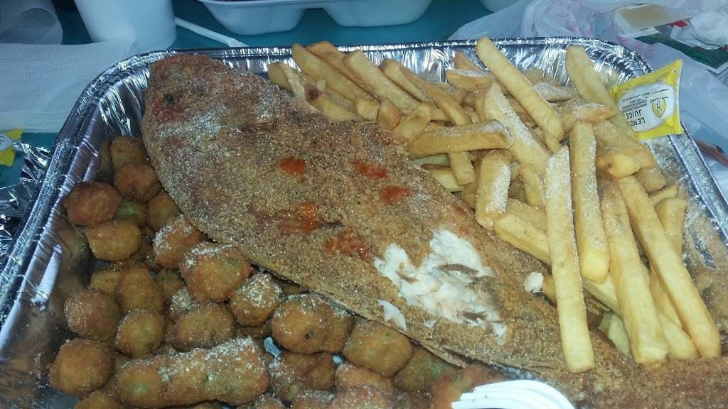 Sea City Fish And Chicken | restaurant | 1447 NW 6th St, Fort Lauderdale, FL 33311, USA | 9543574710 OR +1 954-357-4710