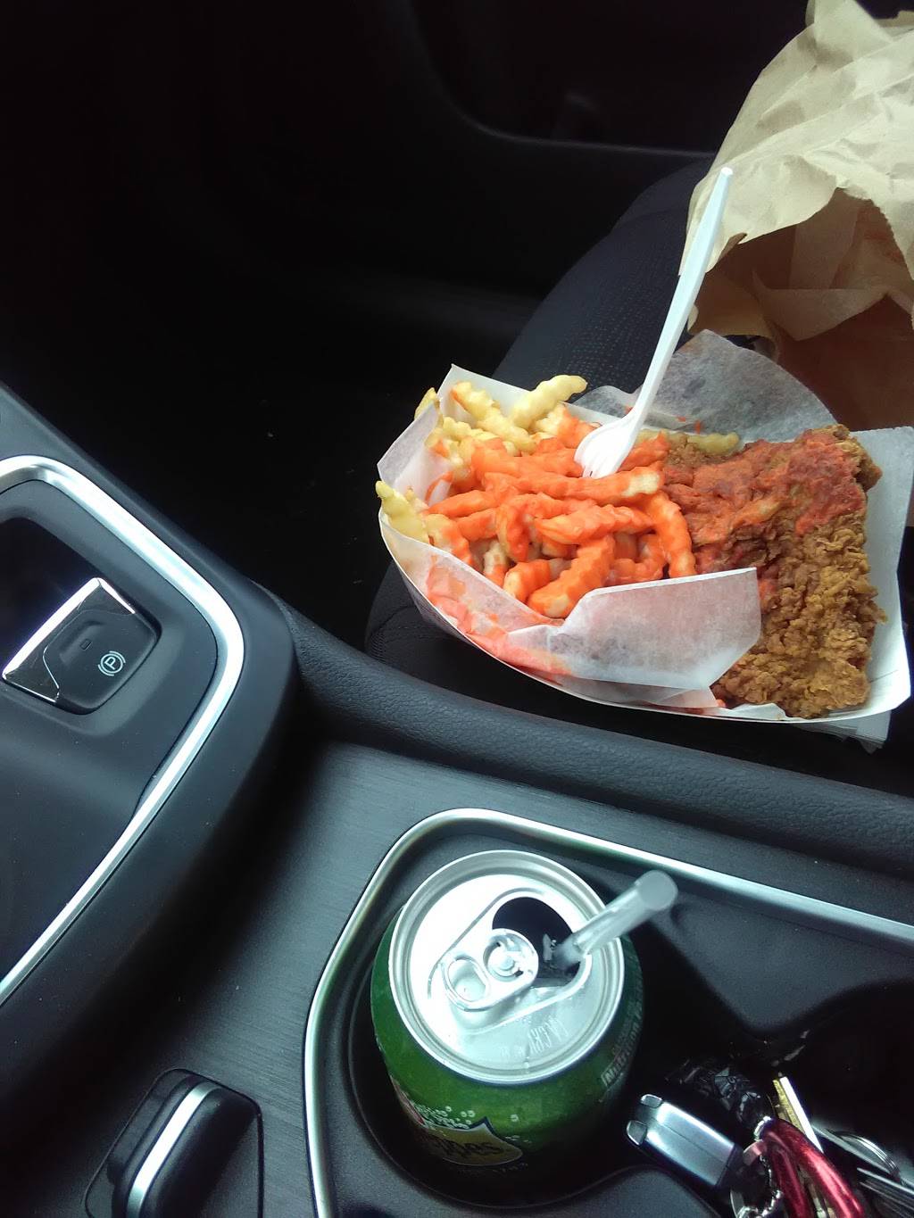 Hienies Shrimp House | restaurant | 10359 S Torrence Ave, Chicago, IL 60617, USA | 7737348400 OR +1 773-734-8400