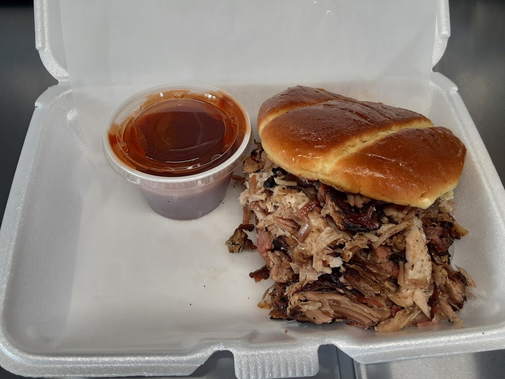 Legendary Smokehouse BBQ | restaurant | 17222 E Warren Ave, Detroit, MI 48224, USA | 3135713697 OR +1 313-571-3697