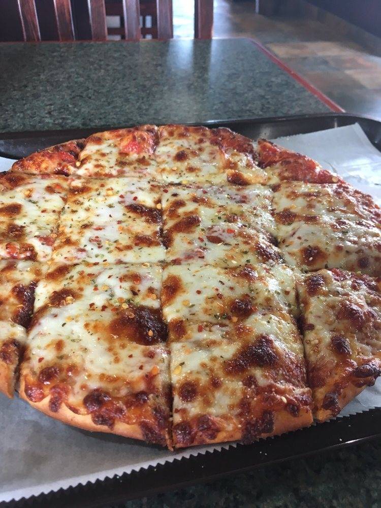 Pinos Pizzeria & Italian Kitchen | restaurant | 24600 S Tamiami Trail #100, Bonita Springs, FL 34134, USA | 2396765332 OR +1 239-676-5332