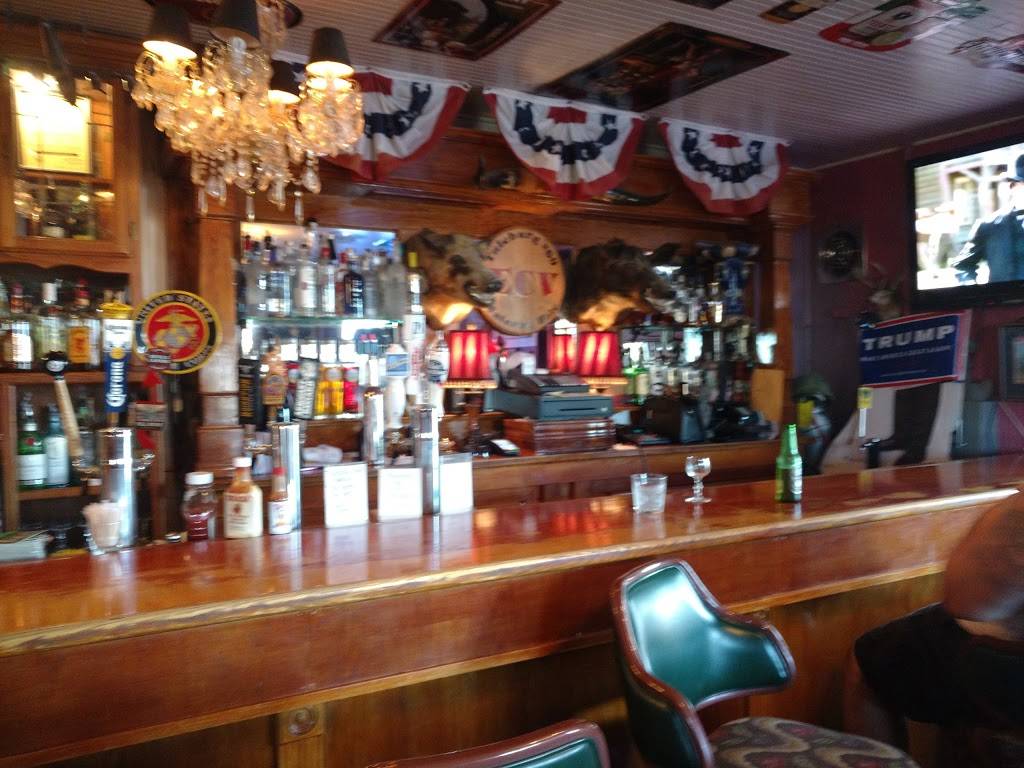 Finleys Bar & Grill | restaurant | 10477 S Airport Way, Manteca, CA 95336, USA | 2099839493 OR +1 209-983-9493