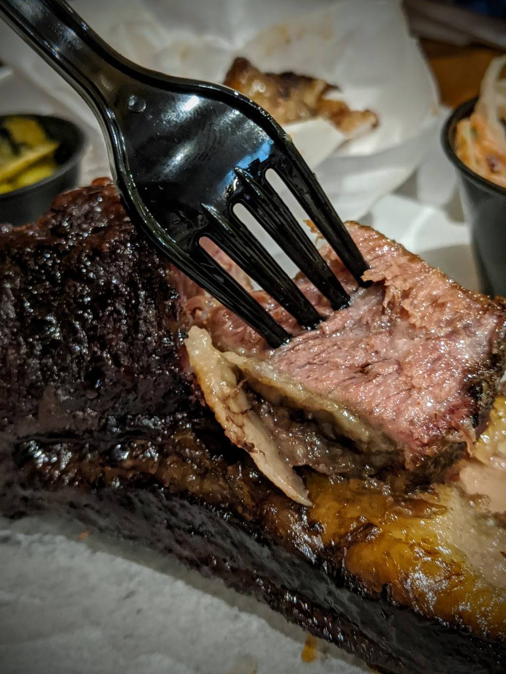 Senders Smoke Joint | restaurant | 190 W Englewood Ave, Teaneck, NJ 07666, USA | 2013572255 OR +1 201-357-2255