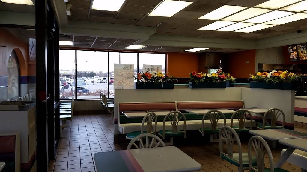 Taco Bell | meal takeaway | 3063 S Wolf Rd, Westchester, IL 60154, USA | 7085623441 OR +1 708-562-3441