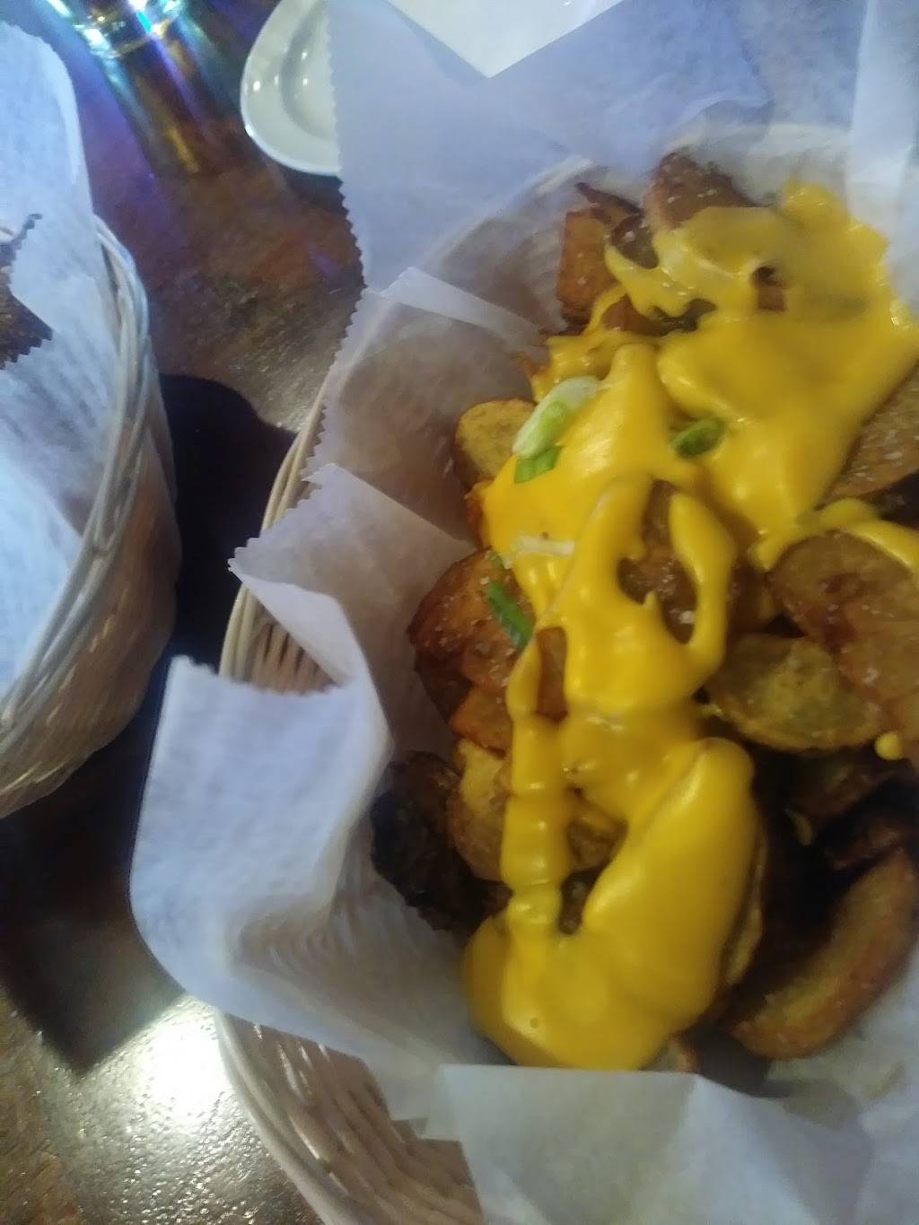 Matty Ds Restaurant & Bar | restaurant | 236 South St, Hartford, CT 06114, USA | 8609042790 OR +1 860-904-2790