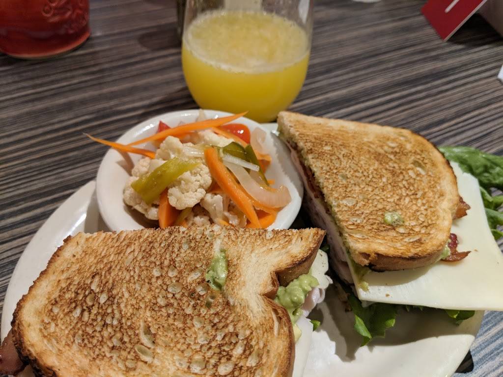 Highs Cafe & Store | restaurant | 726 High St, Comfort, TX 78013, USA | 8309954995 OR +1 830-995-4995