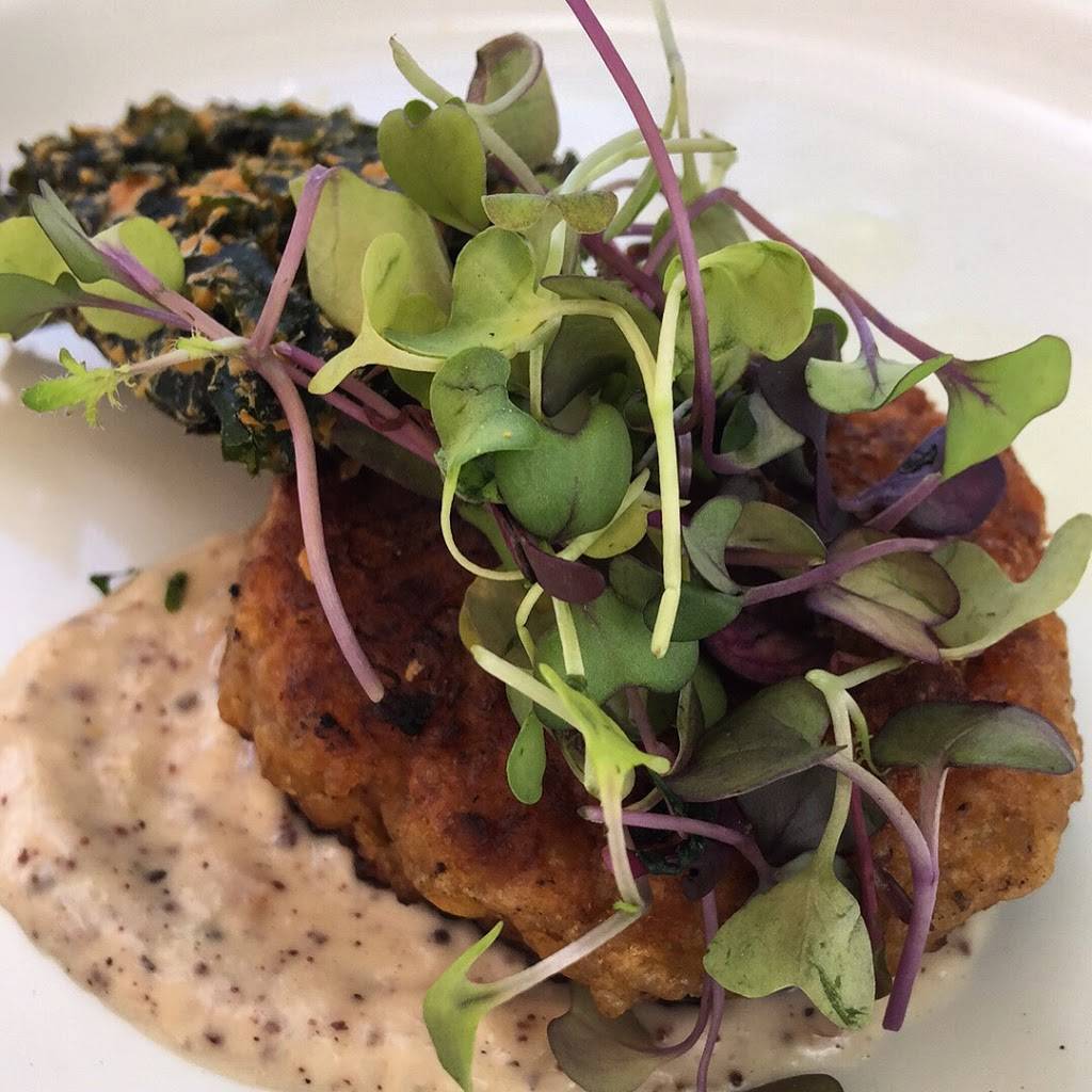 Anna in the Raw | cafe | Lobby of IMG Building, 1360 E 9th St, Cleveland, OH 44114, USA | 2165337973 OR +1 216-533-7973