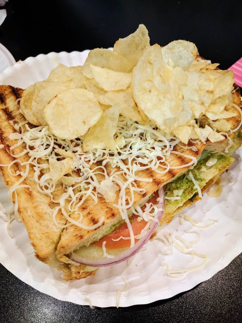 Bombay Chowpatty | restaurant | 825 W Royal Ln, Irving, TX 75039, USA | 9726777658 OR +1 972-677-7658