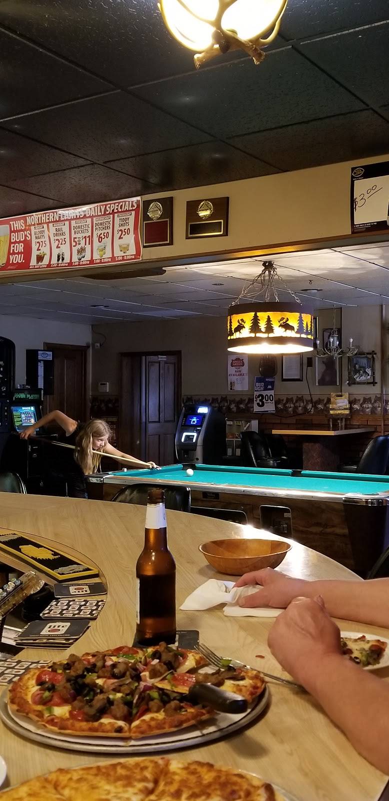 Northern Lights Bar & Grill | restaurant | 160 W State St, Iola, WI 54945, USA | 7154452328 OR +1 715-445-2328